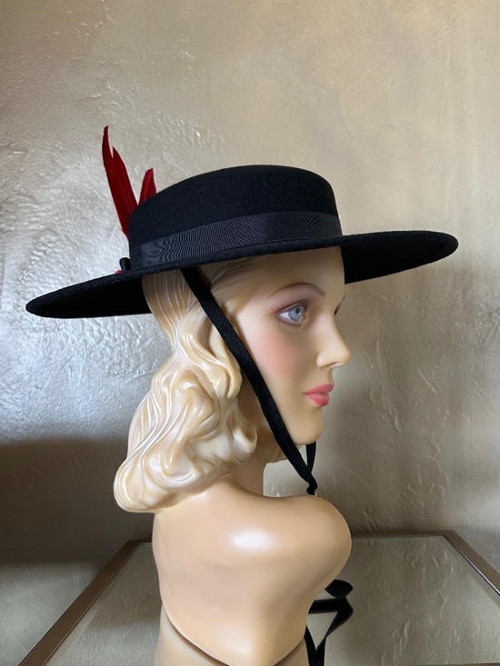 WESTERN STYLE VINTAGE HAT + RED FEATHERS & CHIN STRAP main image 7